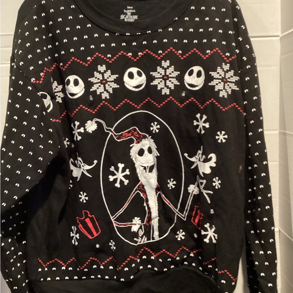 Ladies the Nightmare Before Christmas pullover sweatshirt size large 12-14